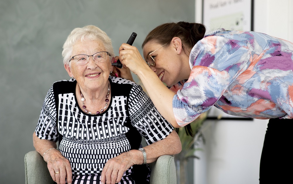 Marianne ude på kundebesøg