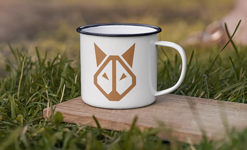 Mockup af Wulff Nature logo på camp kop